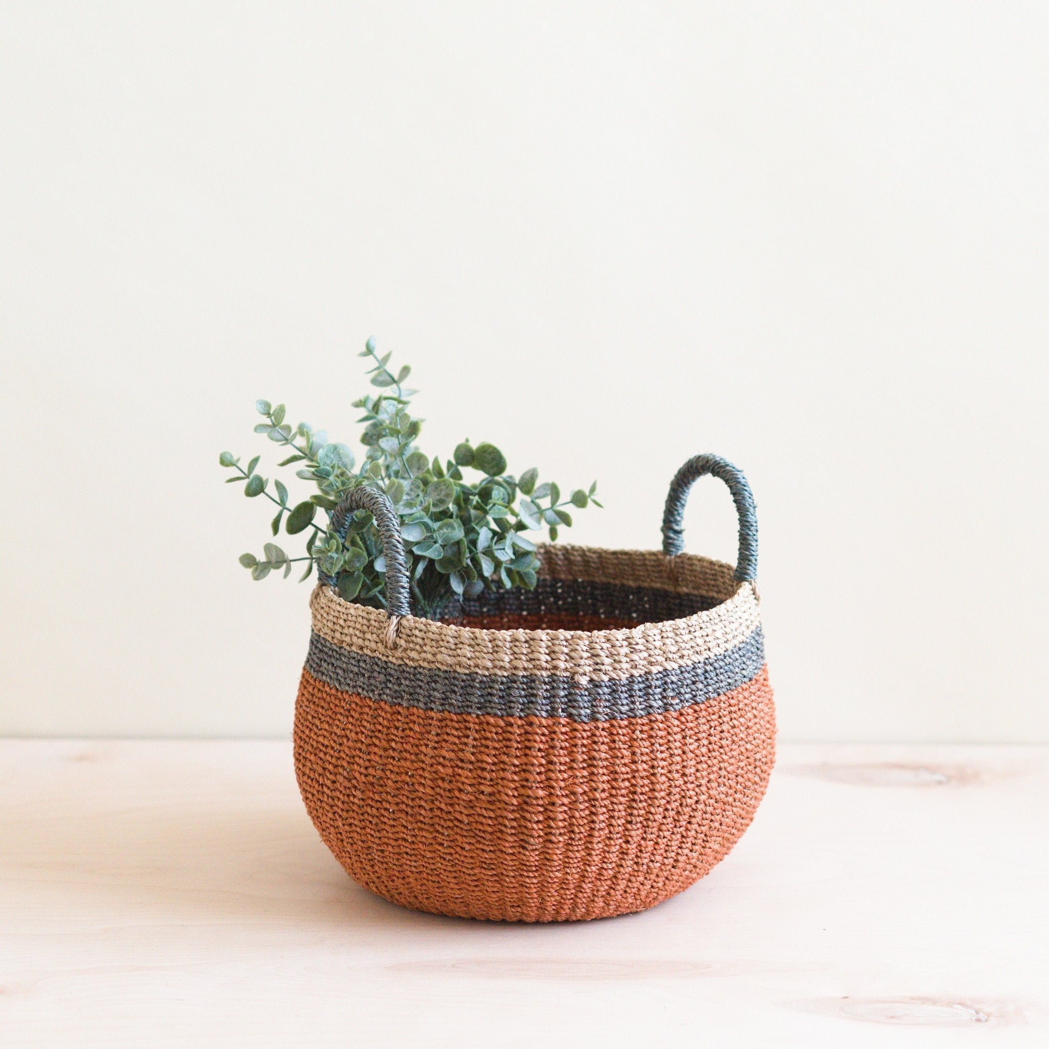 Coral Tabletop Catch-all With Handle - Handcrafted Baskets | Likhâ