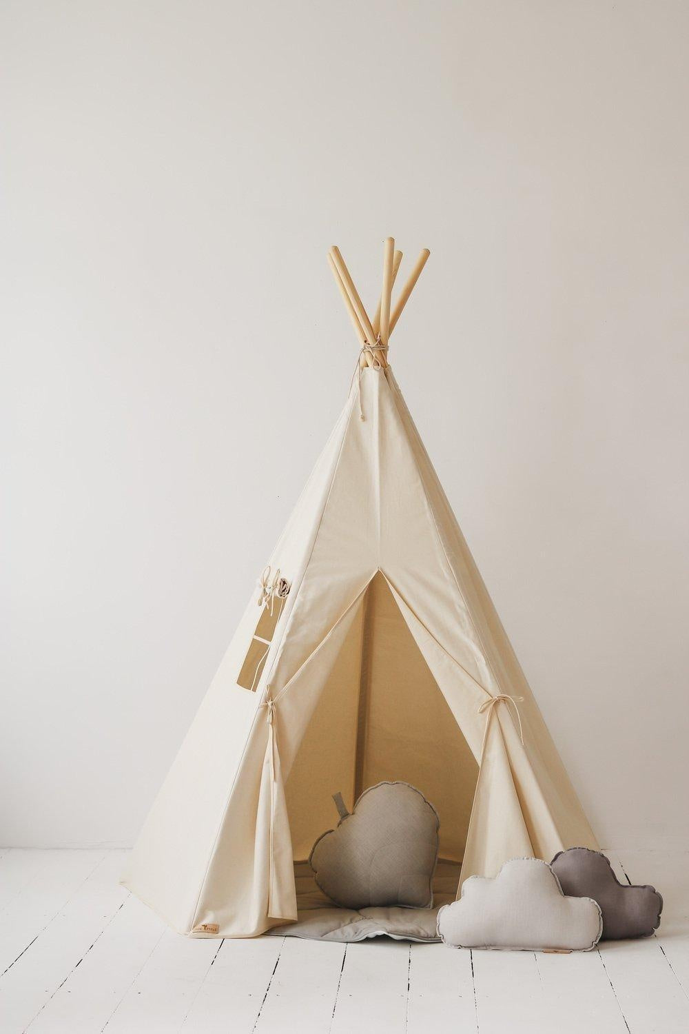 Beige Teepee And Grey Linen - Round Mat Set