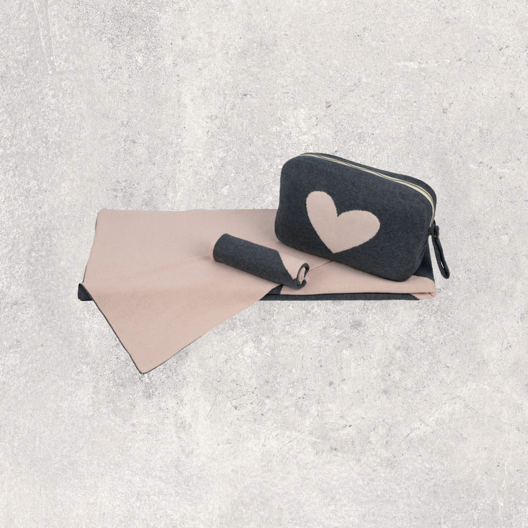 Heart Dark Grey/baby Pink