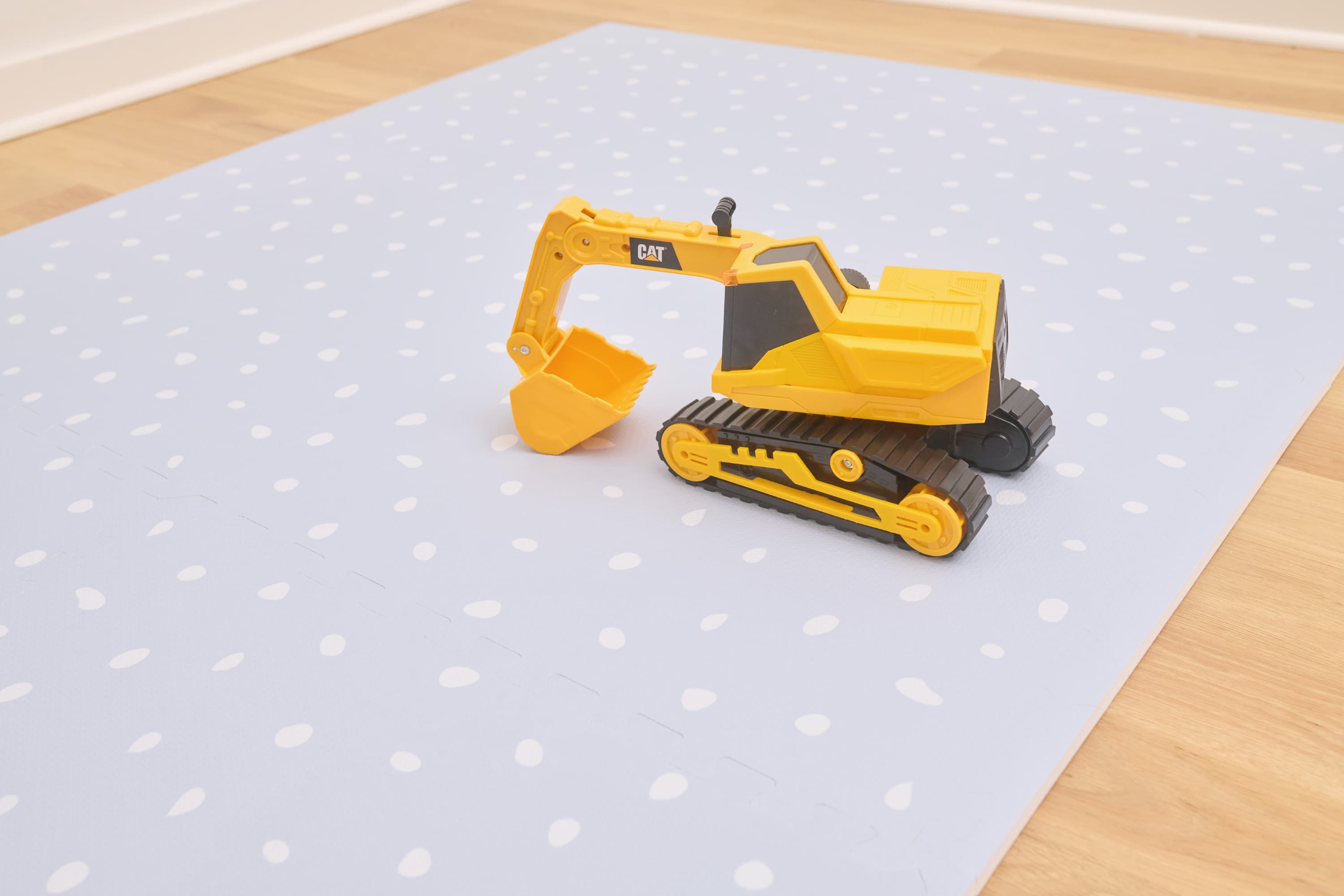 Ball Pit Bundle + Free 6 Piece Play Mat Set