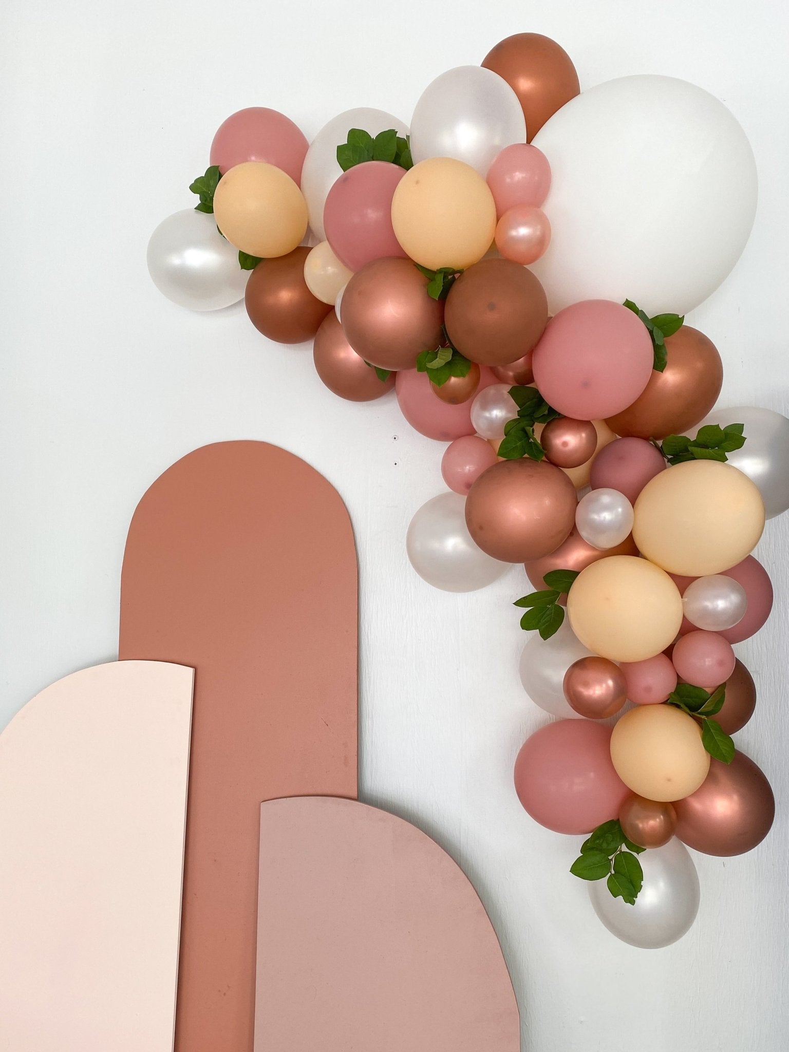 Blush Balloon Garland Kit