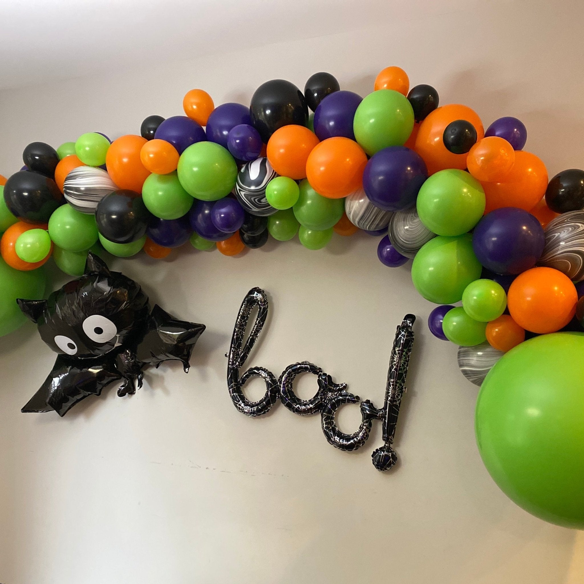 Boo! Spiderweb Balloon