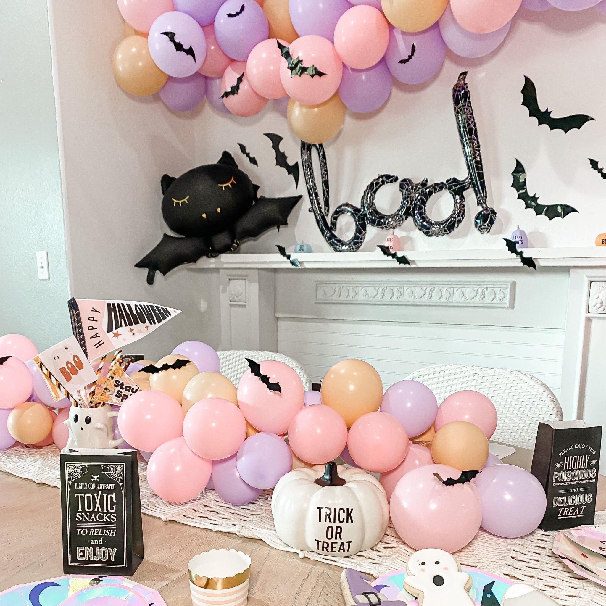 Boo! Spiderweb Balloon