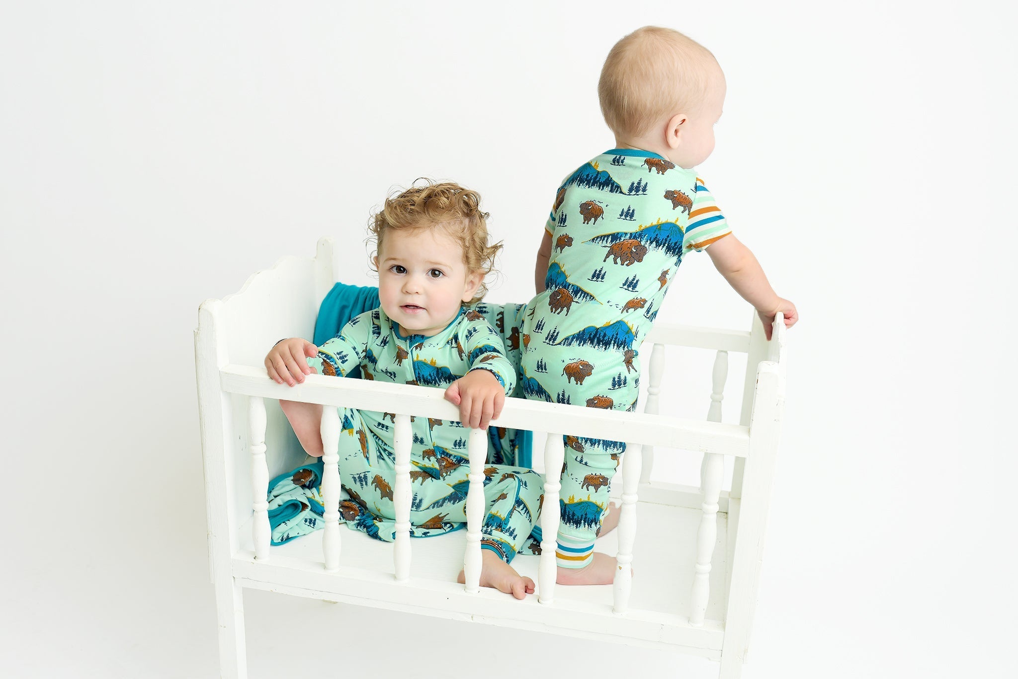 Born To Be Wild Bisons Romper With Side Zipper (3m-24m)