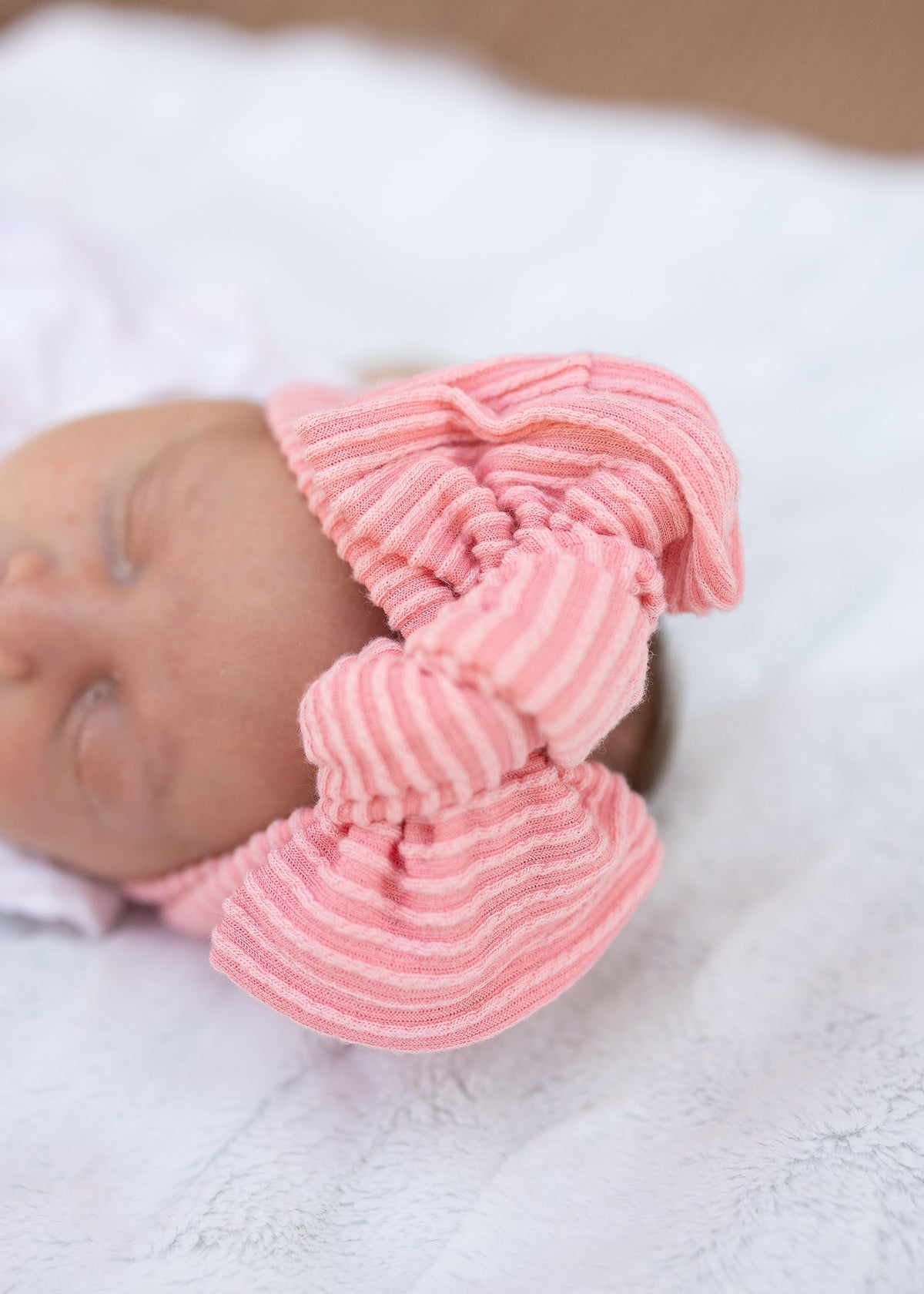 Bubblegum Pink Wavy Ribbed Bow