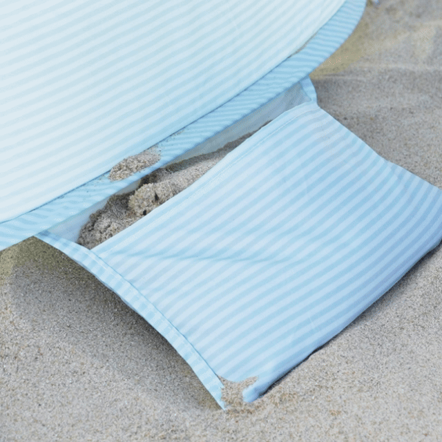 ® One-stop Beach Toy & Tent Set