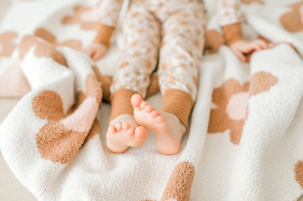 Plush Blanket - Caramel Daisy