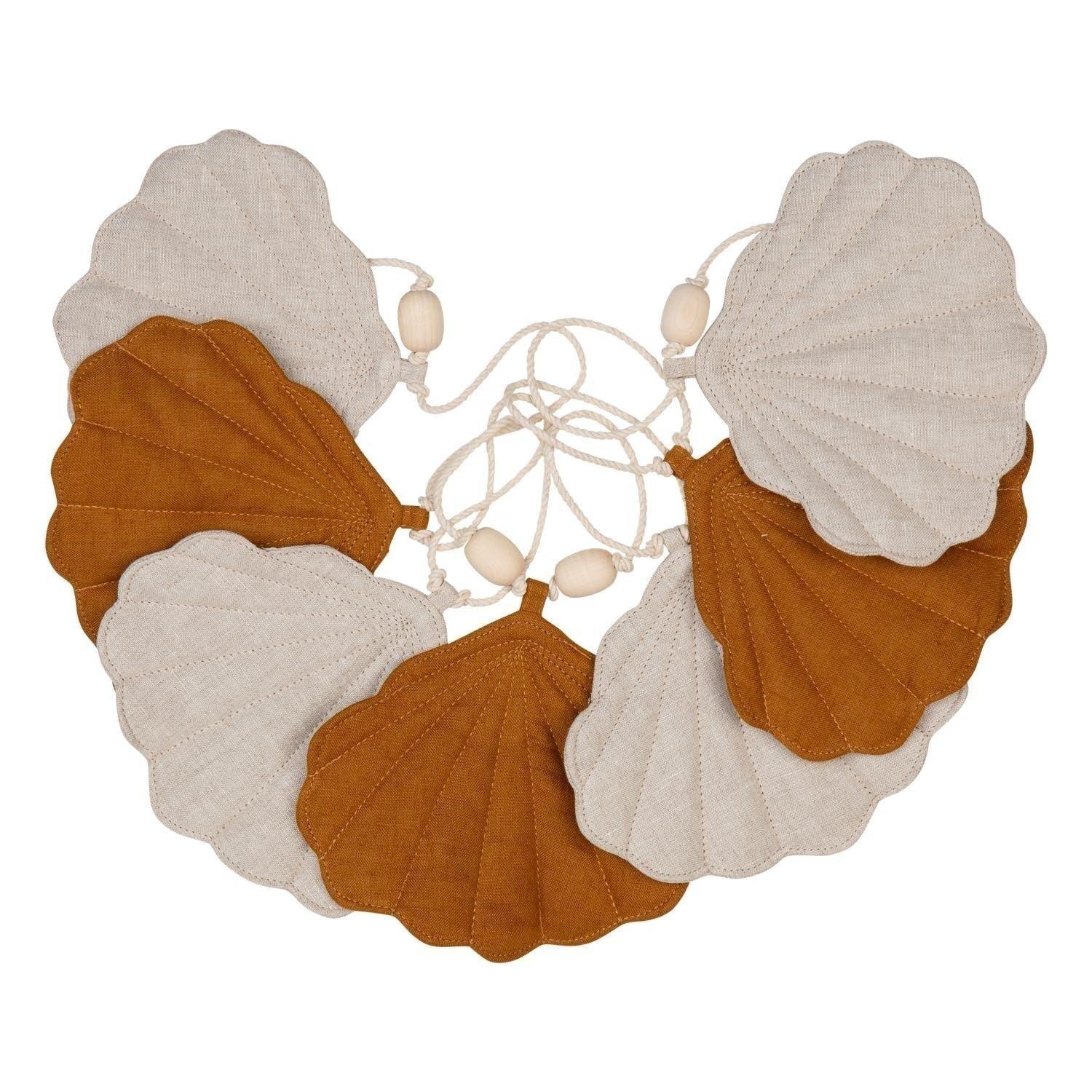 Linen Caramel Garland With Shells