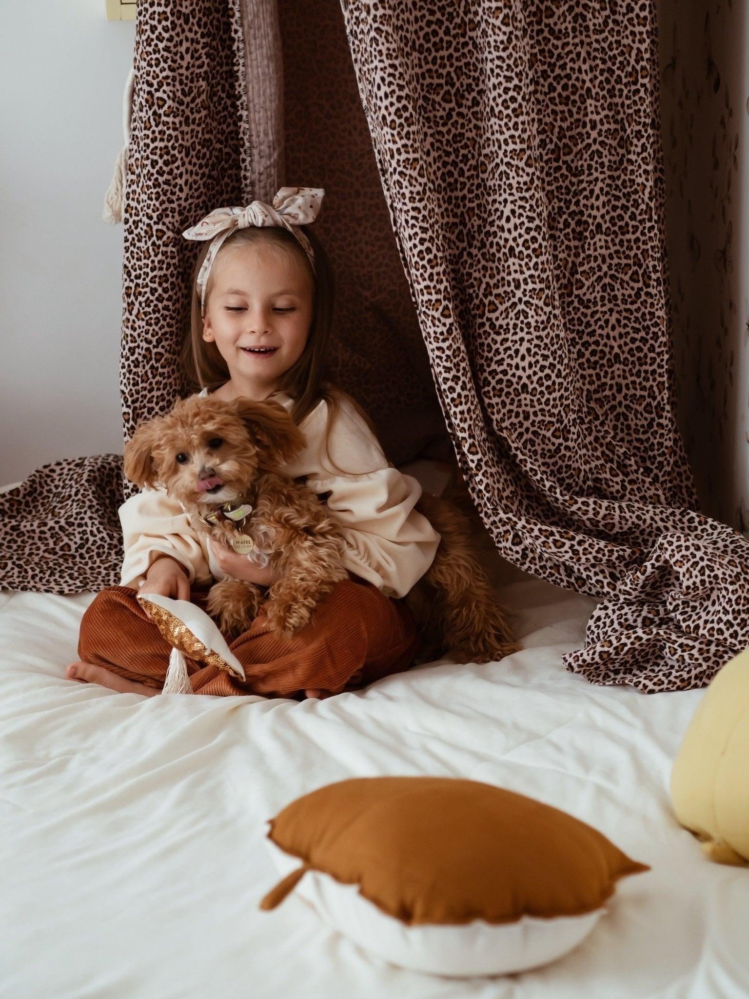 Linen Caramel Leaf Pillow