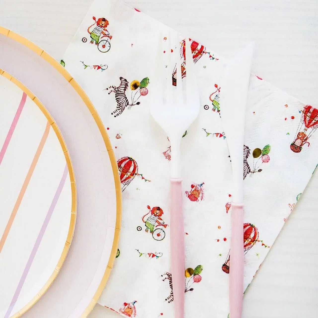 Carnival Napkins Large (set Of 16)