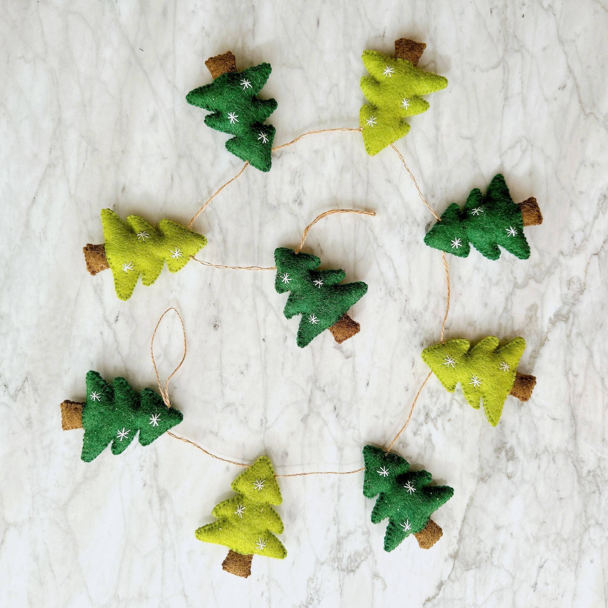 Christmas Tree Garland With Jute Thread