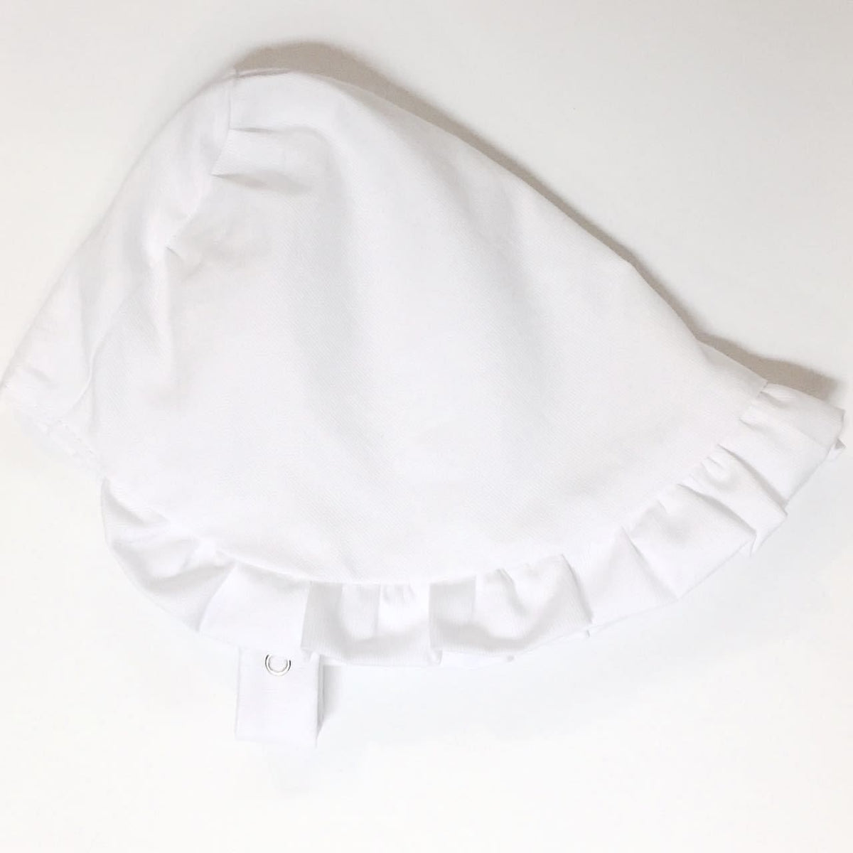 Bonnet In Classic Ruffles