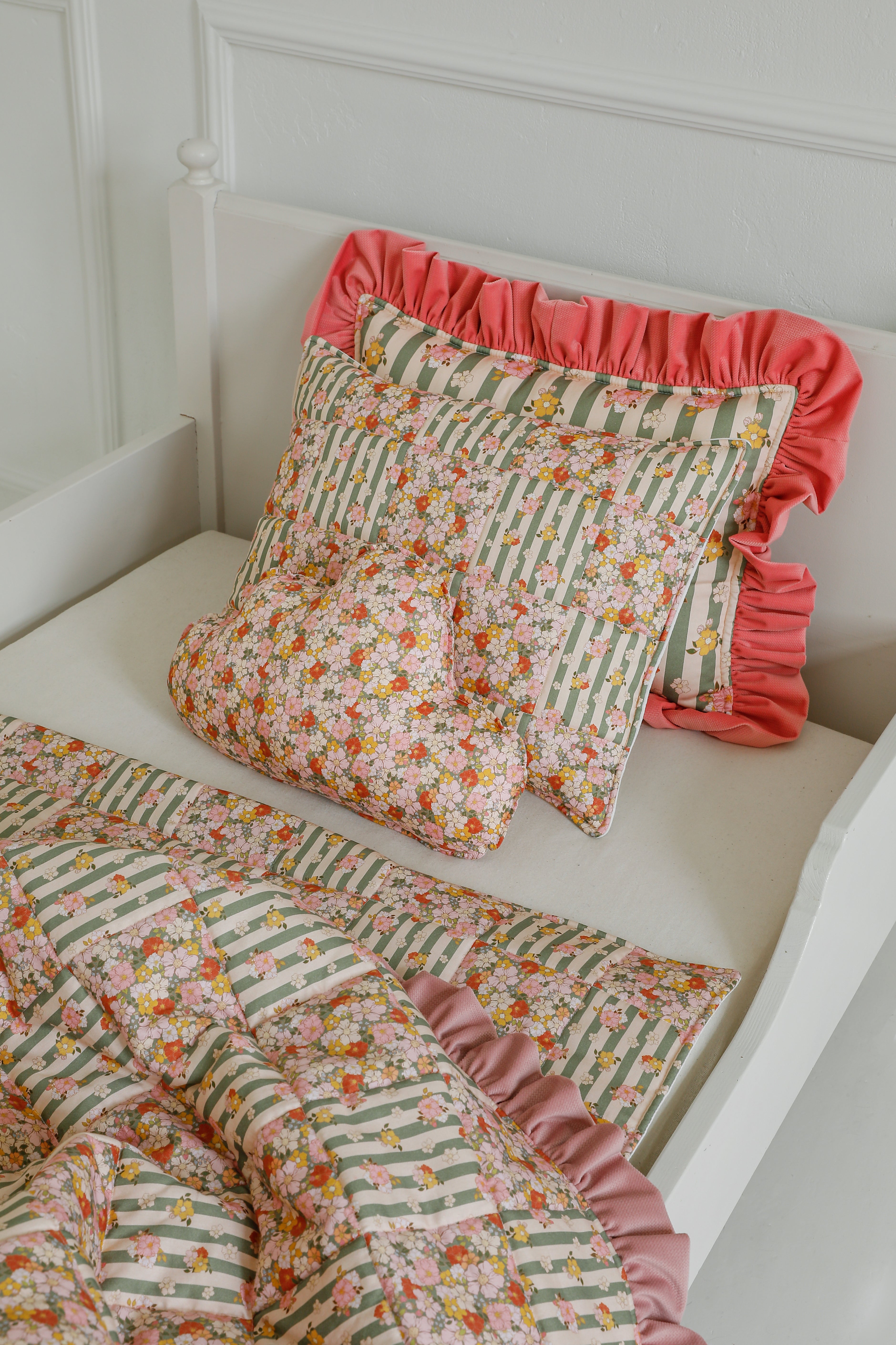 Satin Cotton "green Garden" Cloud Pillow