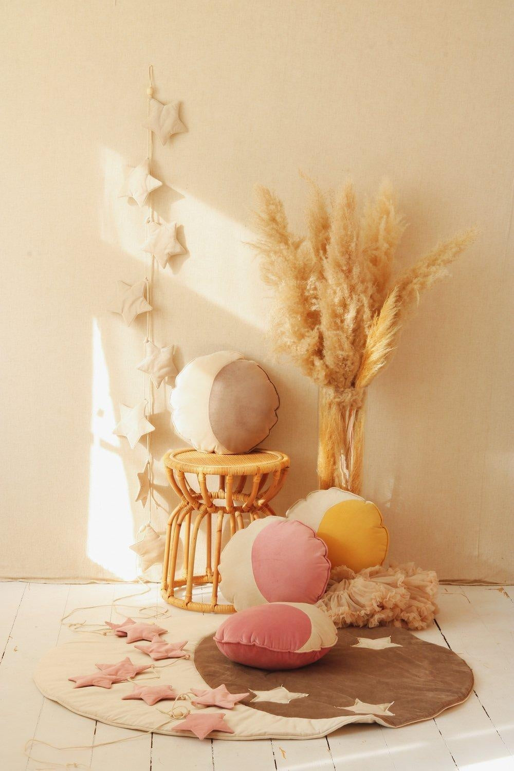 Velvet Cream Dust Garland With Stars