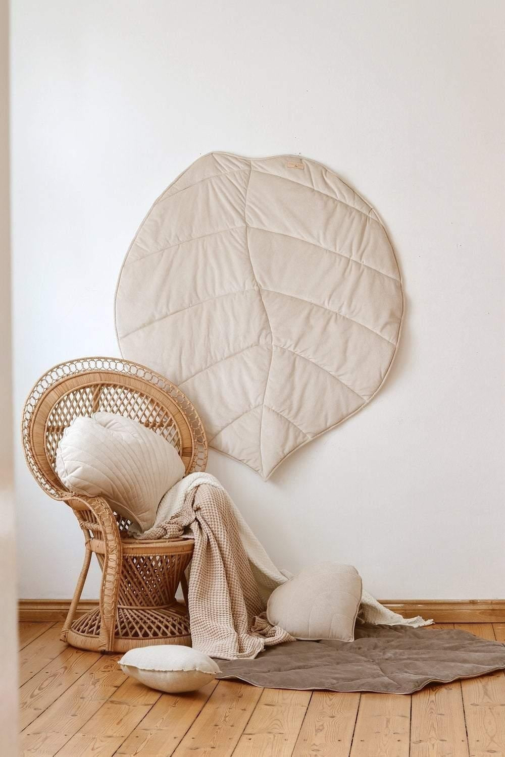 Velvet Cream Leaf Mat