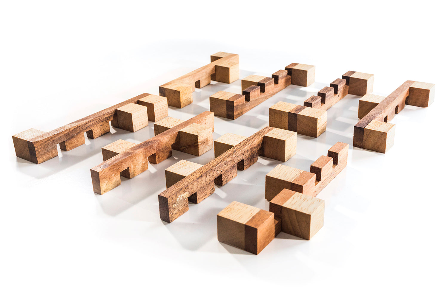 Crisscross - Mind Puzzle For Adults