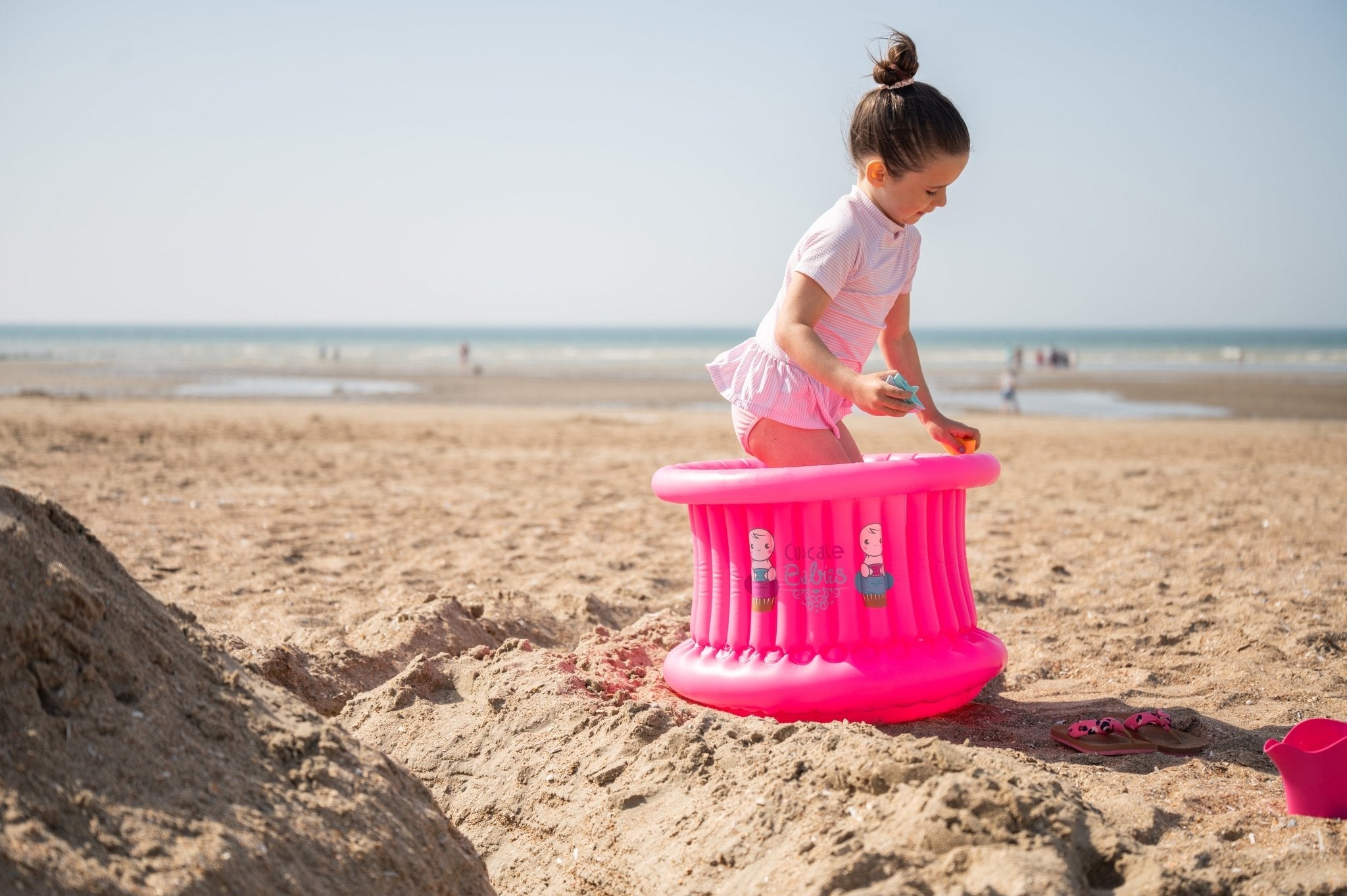 Big Bath Pink & Inflator (suitable From 1 Year Up To 8 Years)
