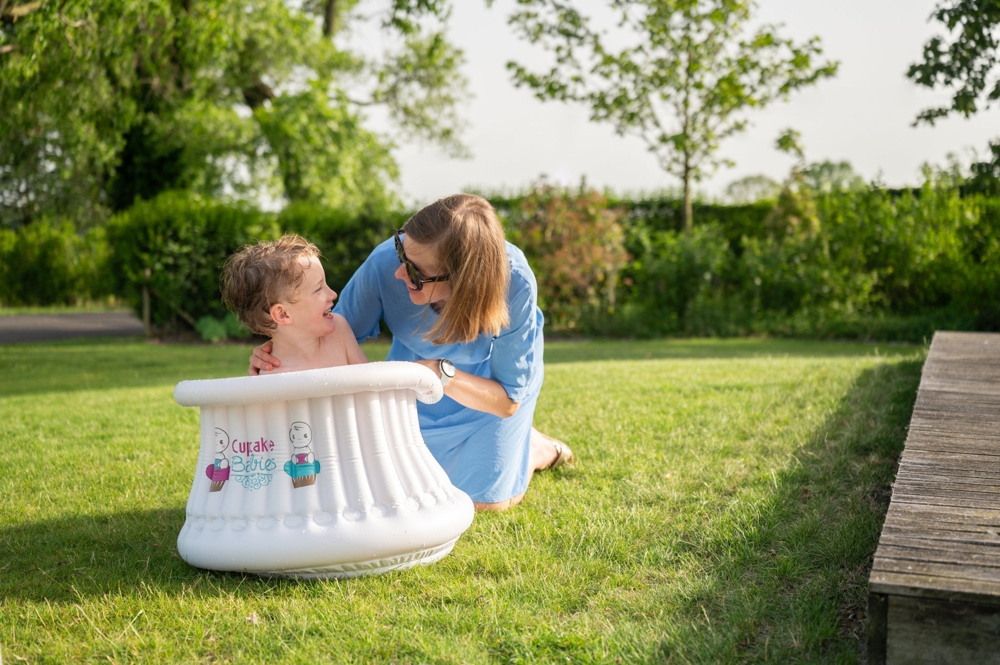Big Bath White & Inflator (suitable From 1 Year Up To 8 Years)