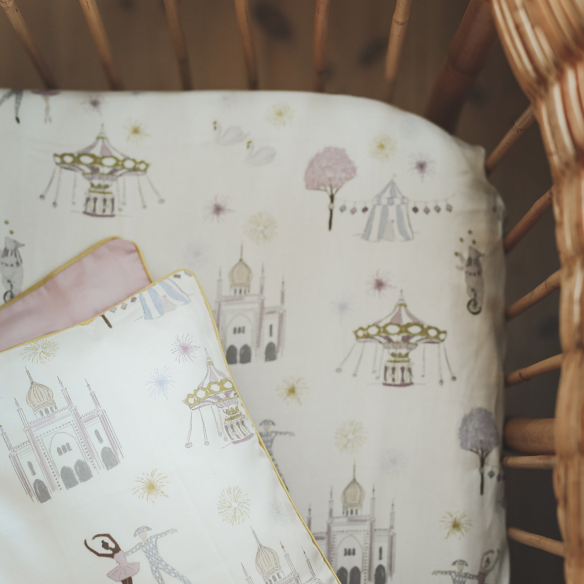 Adventures In Wonderland Crib Sheet - Rose