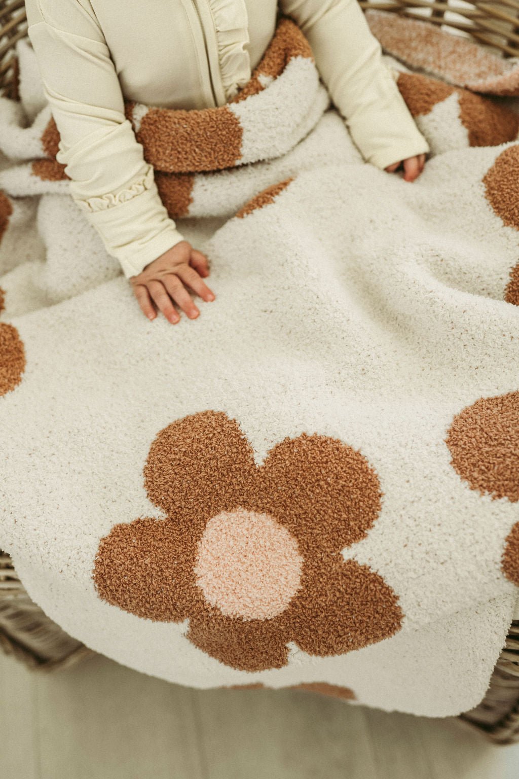 Plush Blanket - Caramel Daisy