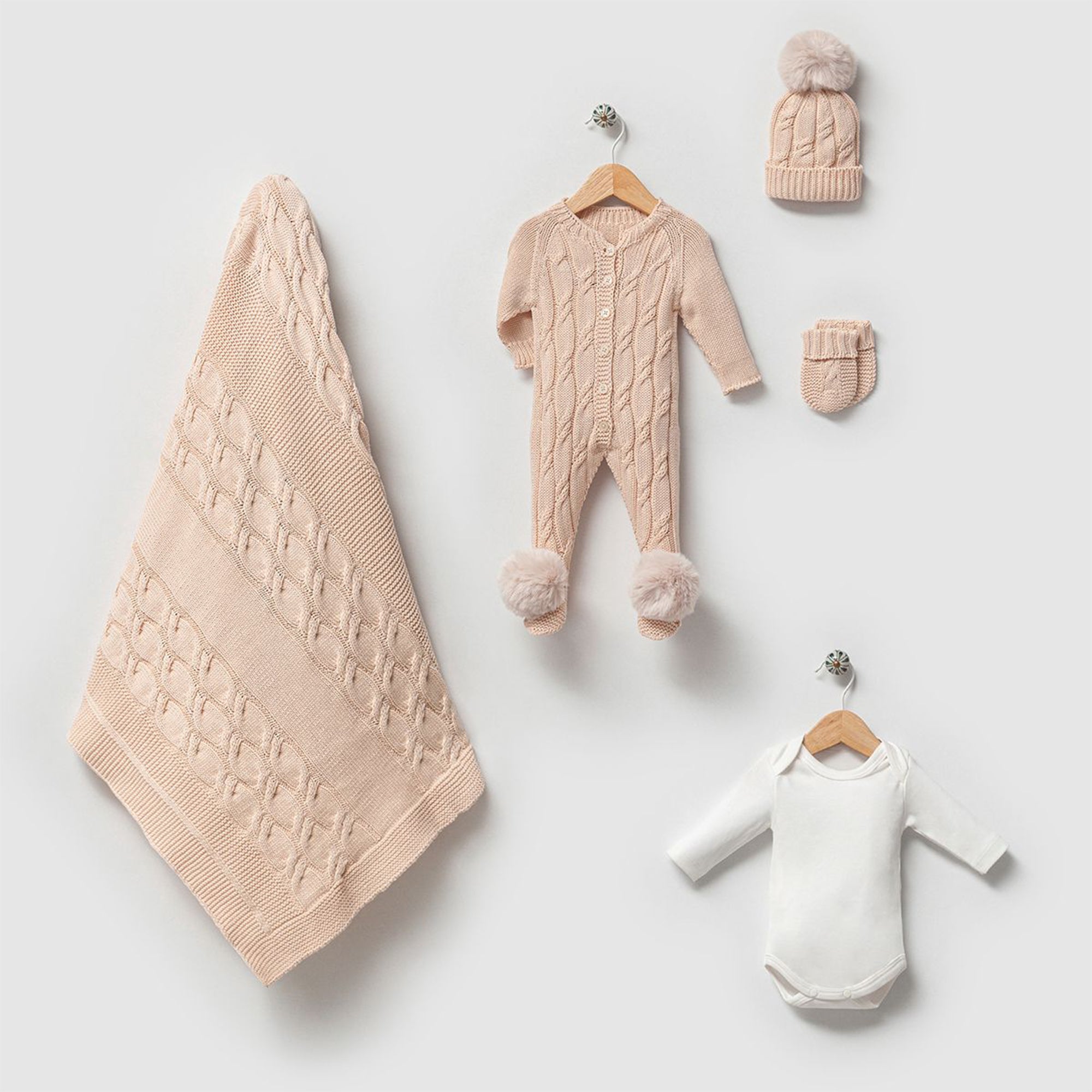 Daniel Beige Newborn Knit Coming Home Set (5 Pcs)