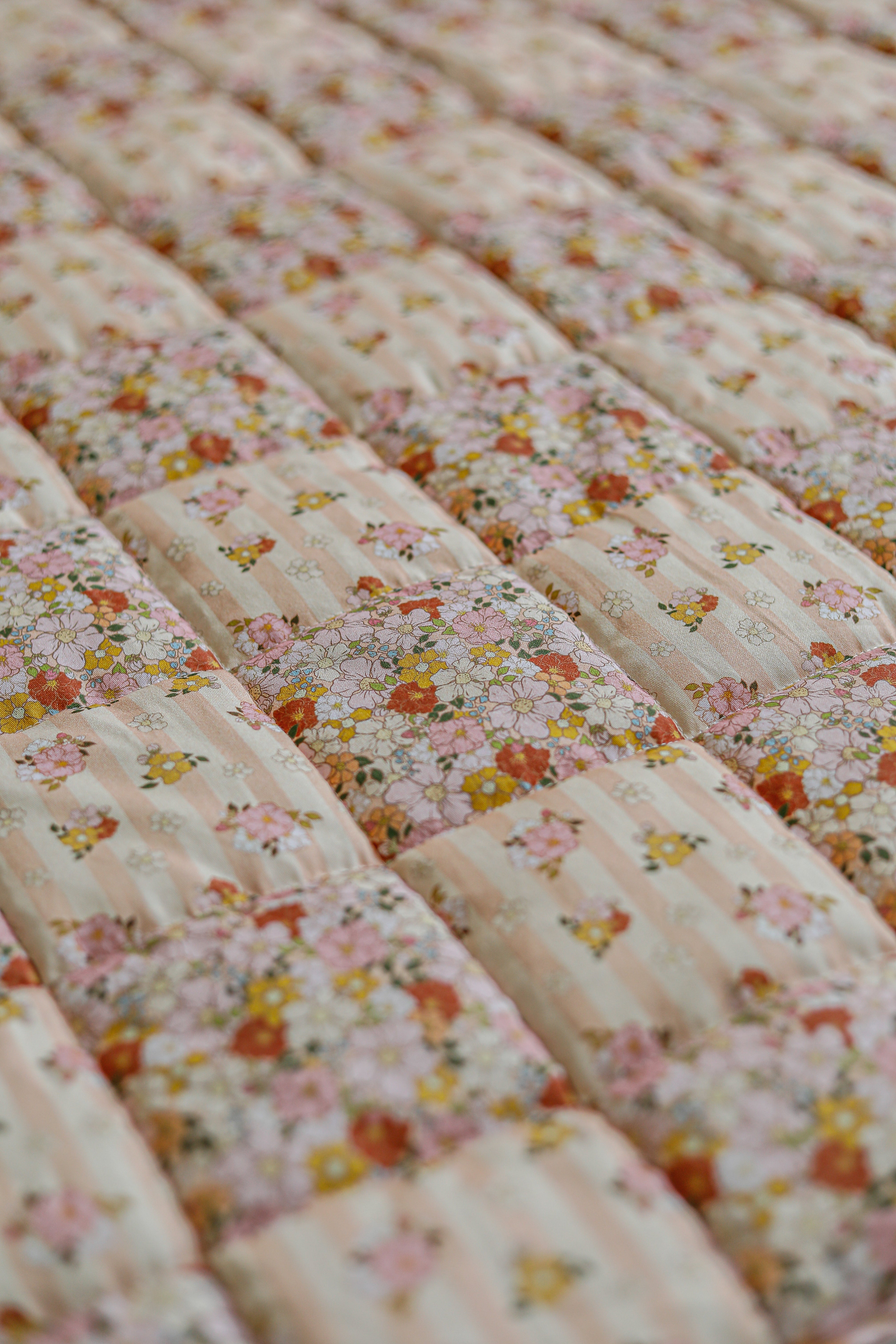 Cotton Quilted "spring Garden" Child Cover Set (large)