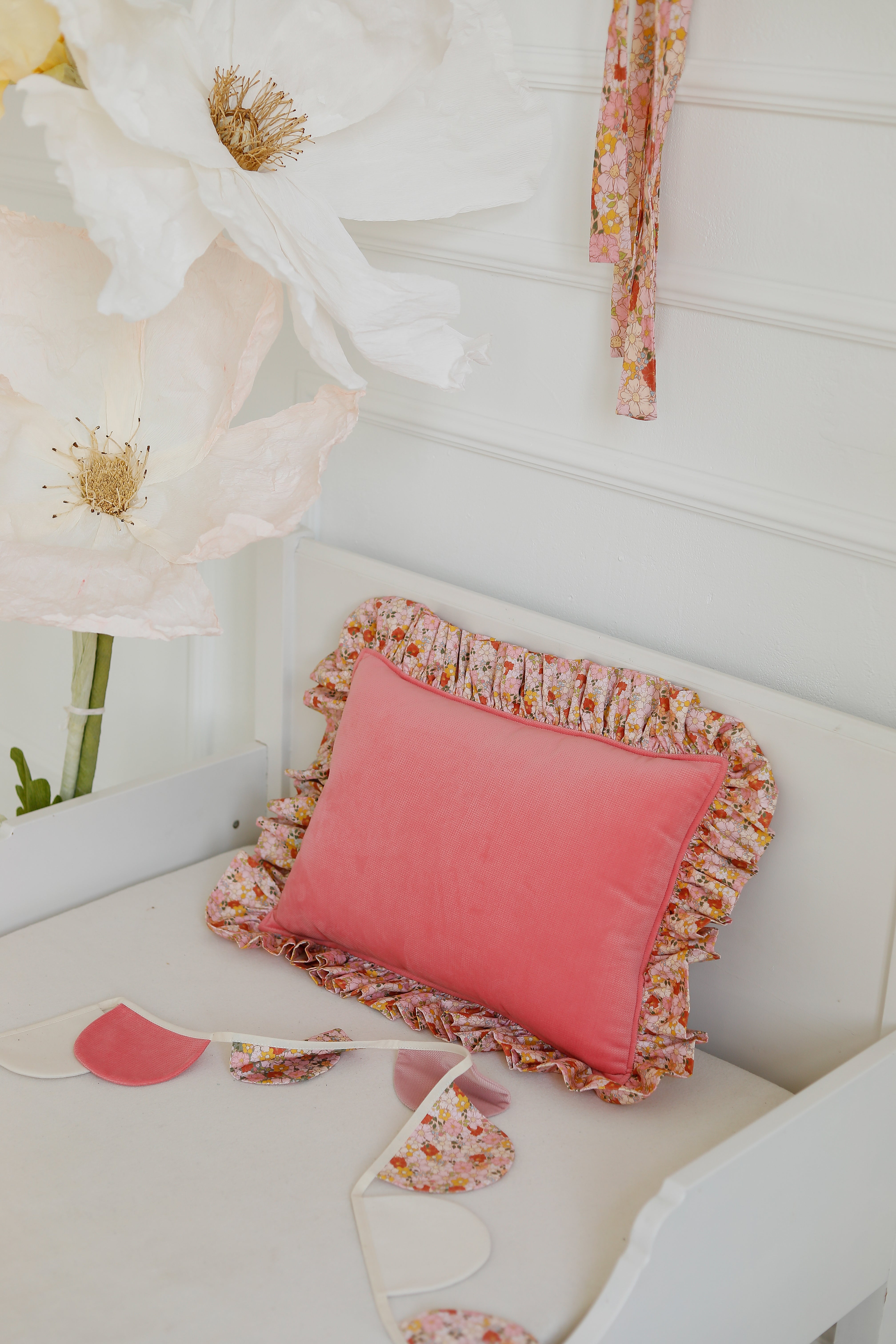 "spring Garden" Pillow With Frill