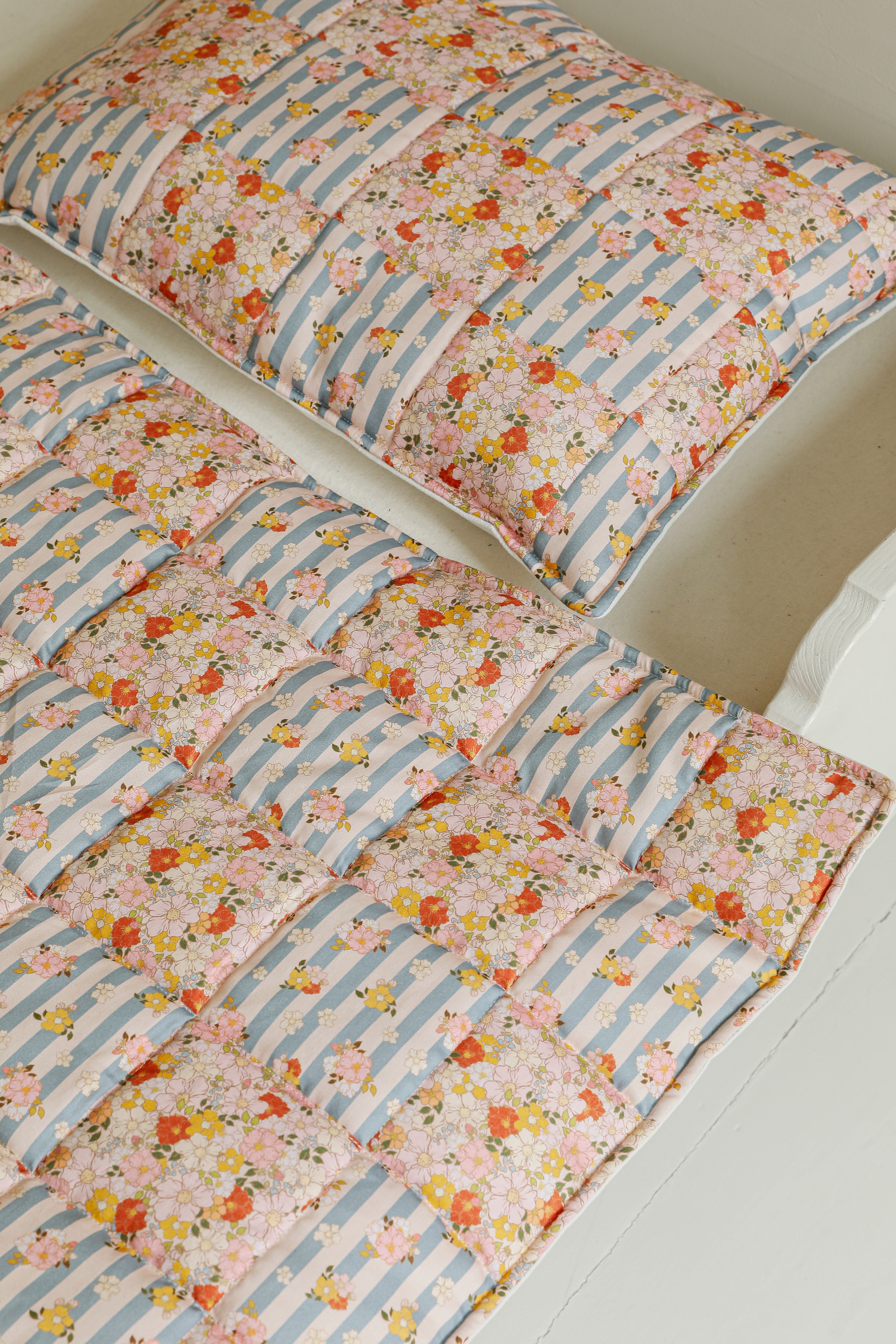 Cotton Quilted "summer Garden" Child Cover Set (large)