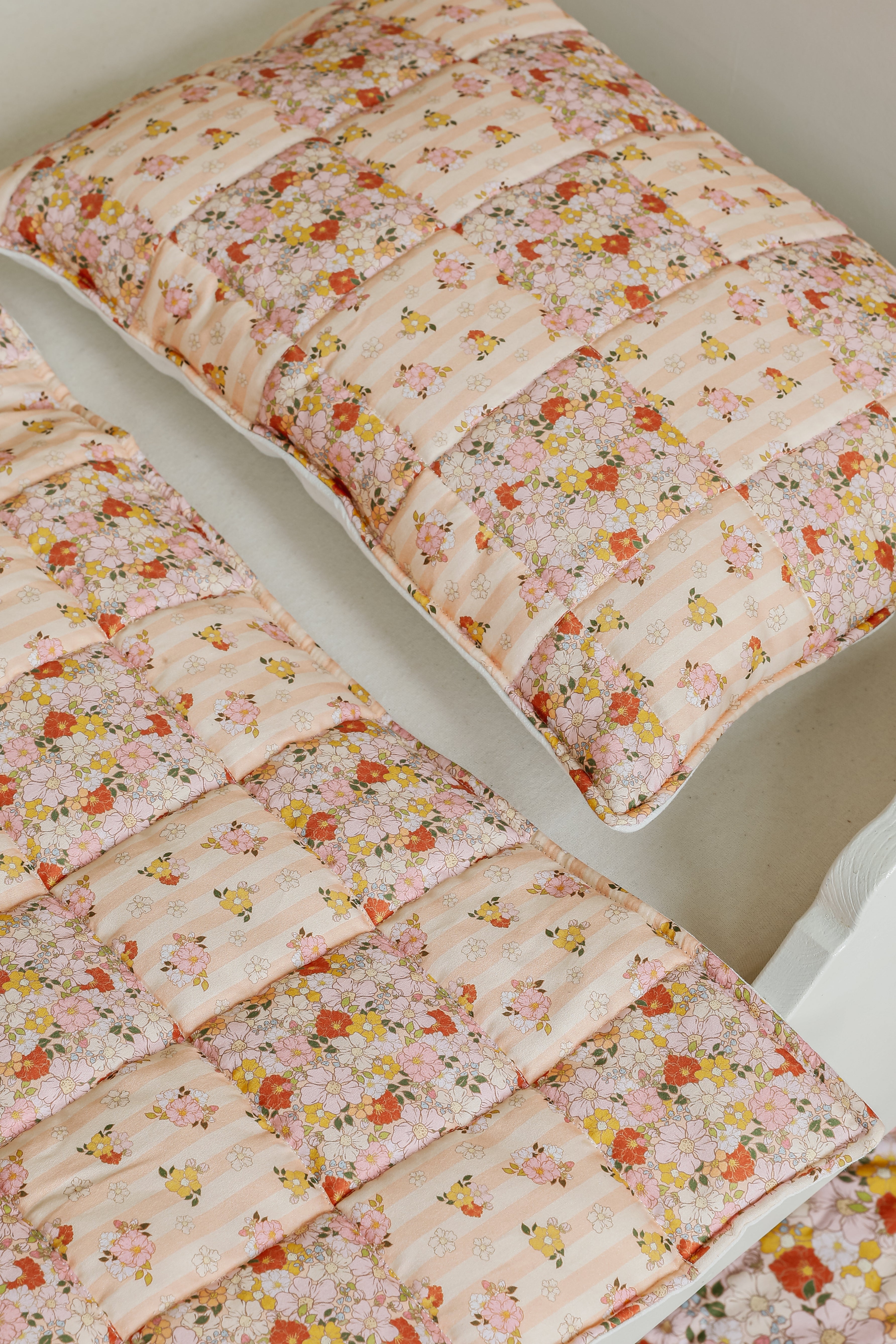 Cotton Quilted "spring Garden" Child Cover Set (large)