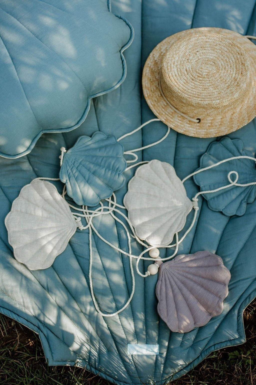 Linen Dirty Blue Garland With Shells