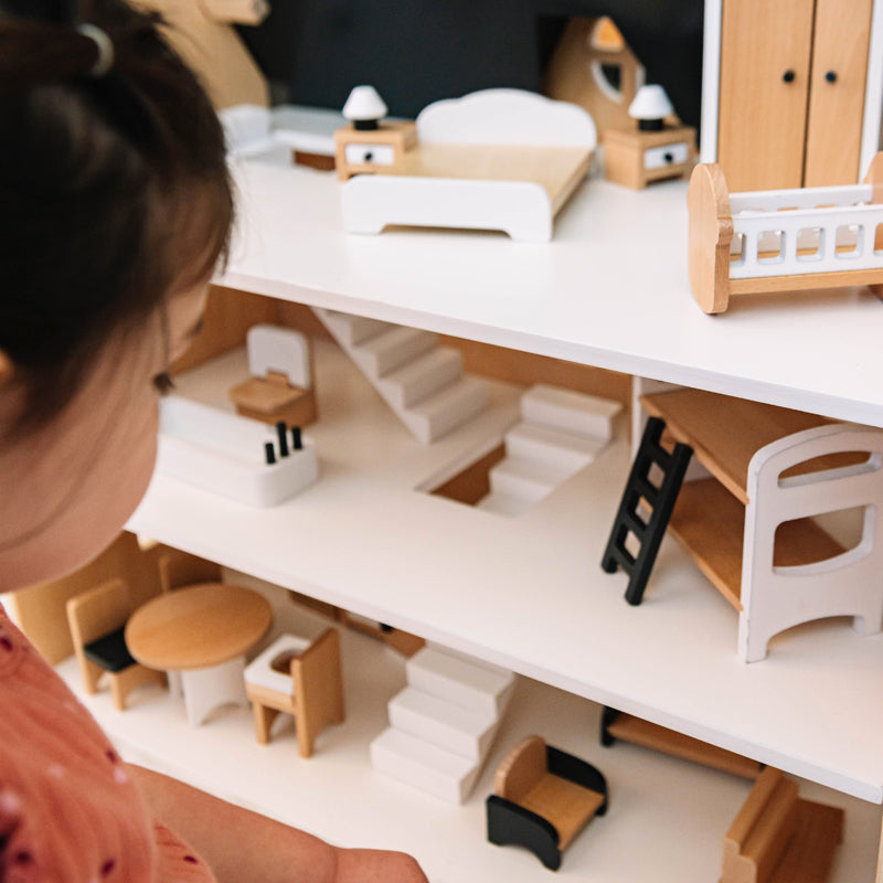 Dollhouse Furniture And Accessories