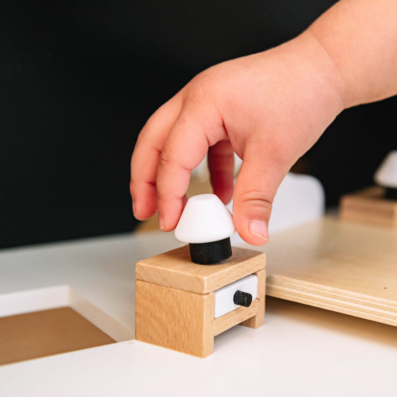 Dollhouse Furniture And Accessories