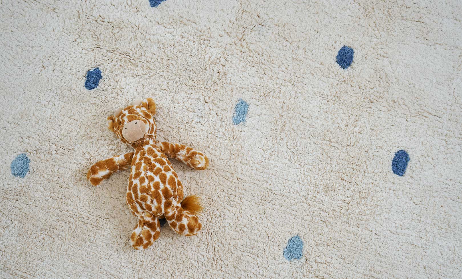 Dotted Washable Organic Cotton Rug In Blue