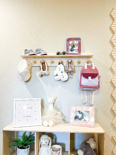 Peggy- Coat Rack
