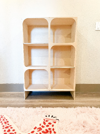 Grace- Modern Toy Shelf