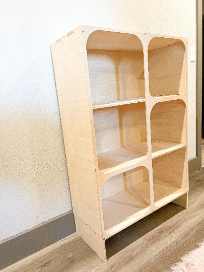 Grace- Modern Toy Shelf