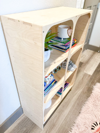 Grace- Modern Toy Shelf