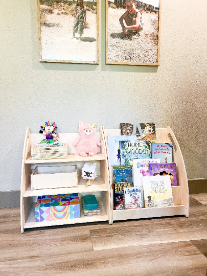 Sarafina + Fina- Toy Shelf + Bookshelf