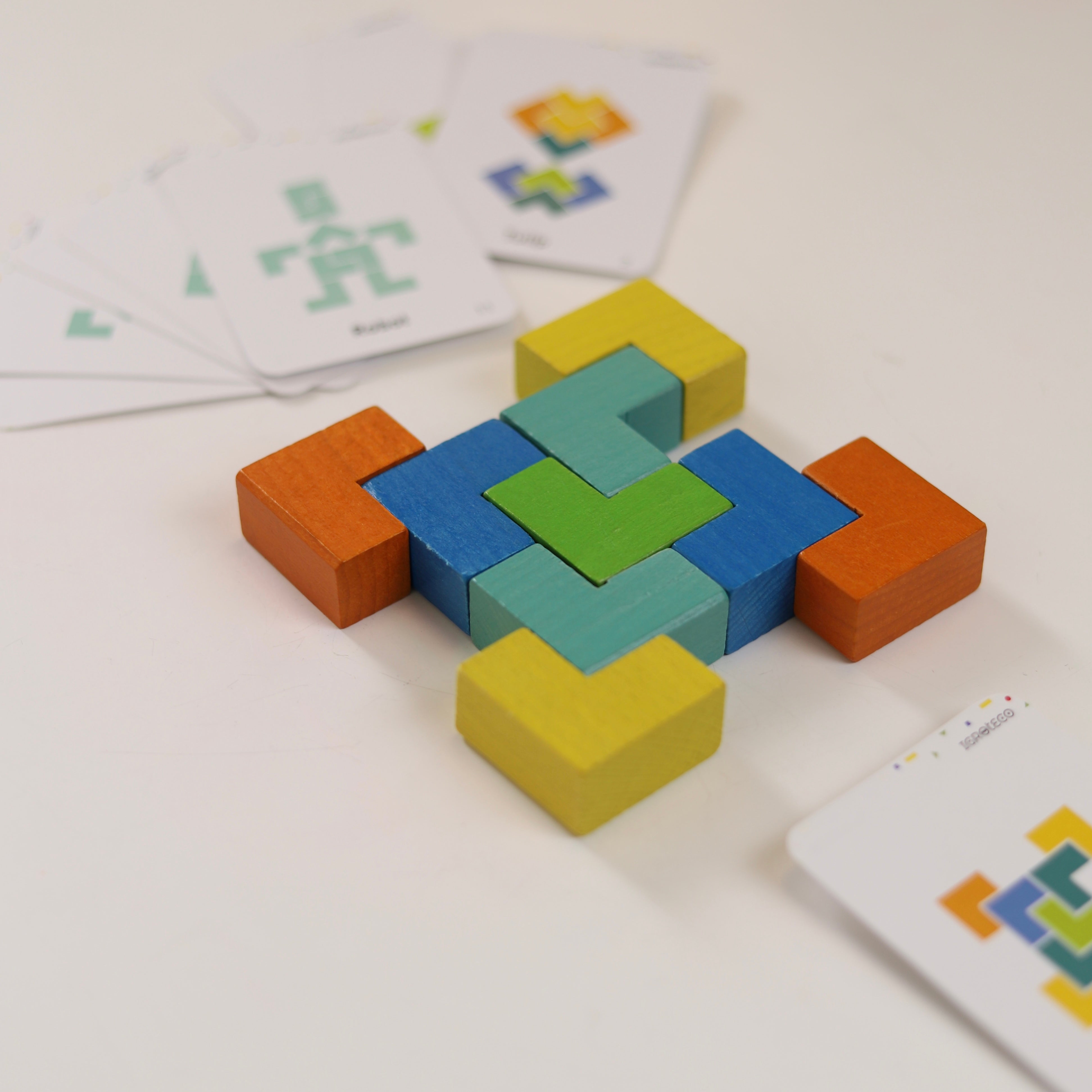 Igroteco Wooden Cube Puzzle