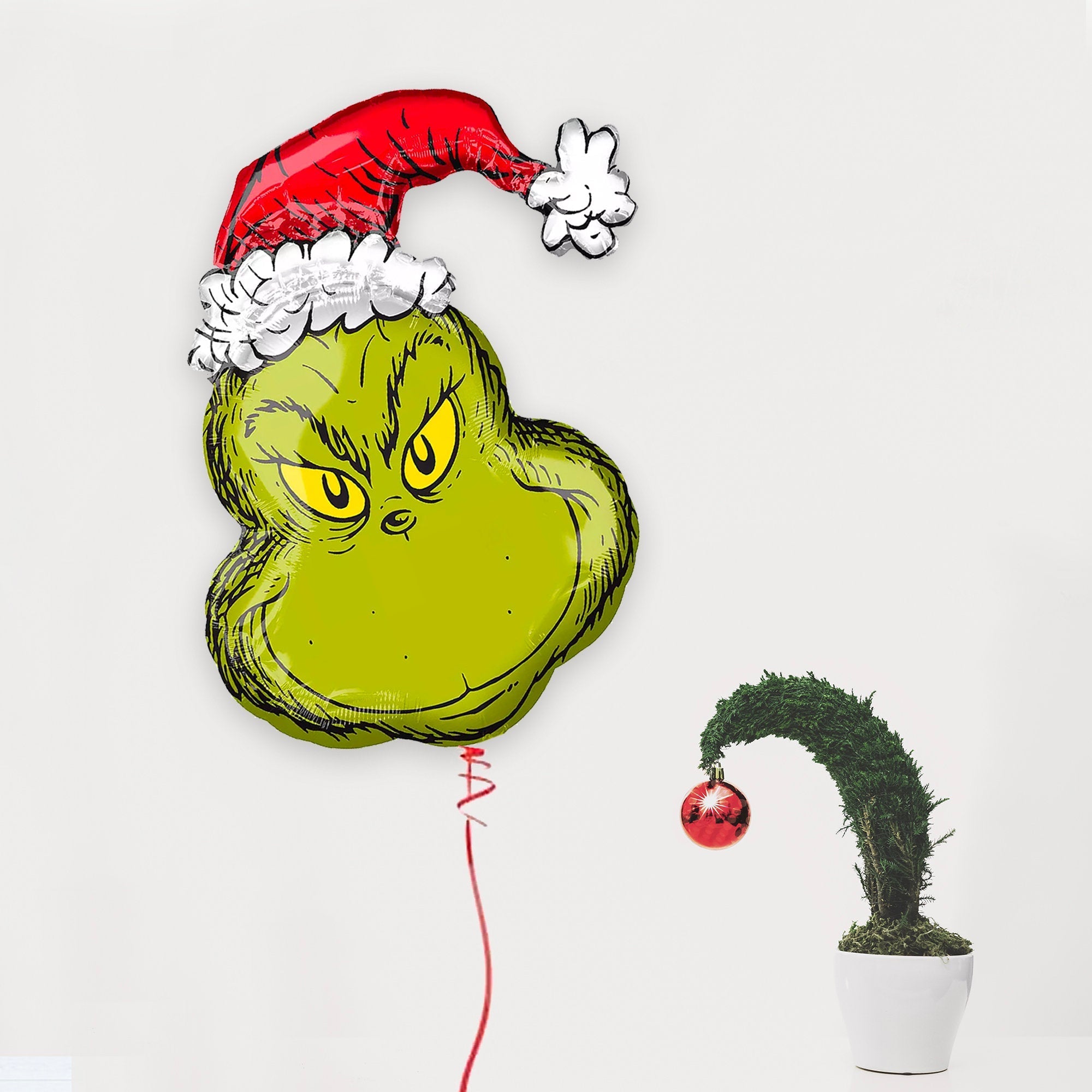 Grinch With Santa Hat Balloon