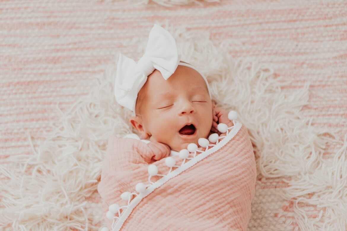 Pom Swaddle Blanket - Dusty Pink