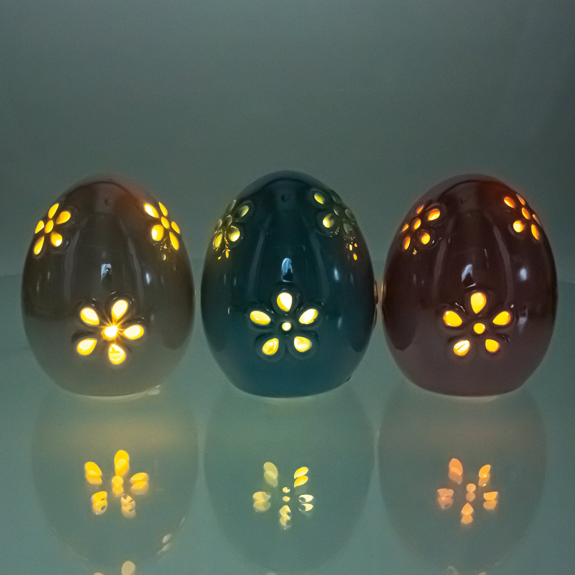 Pearlized Easter Elegance: Set Of 3 Ceramic Easter Eggs