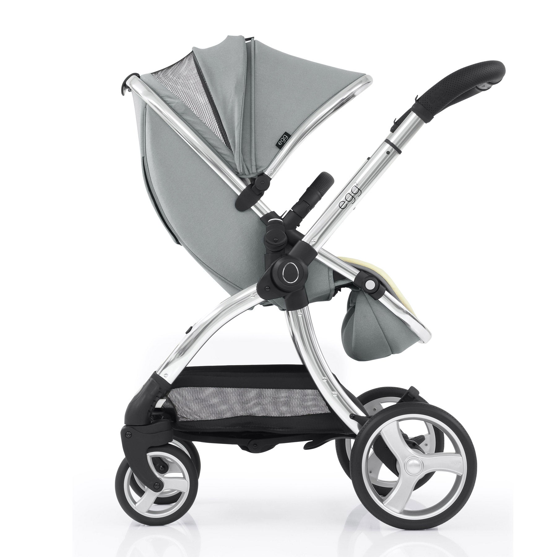 Egg2® Stroller & Carry Cot In Monument Grey Bundle