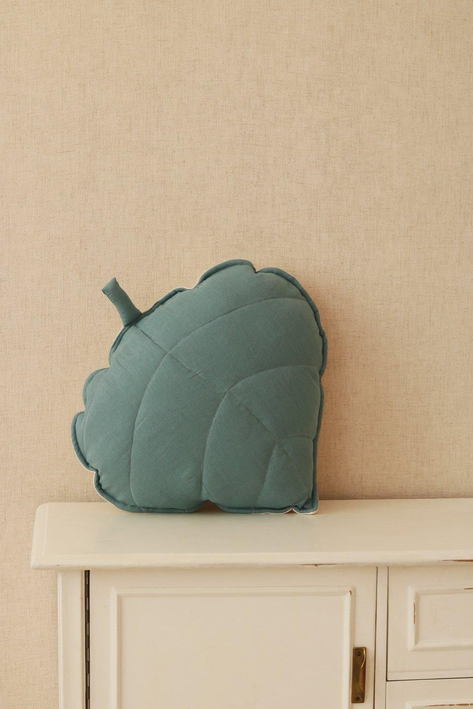 Linen Eye Of The Sea Leaf Pillow