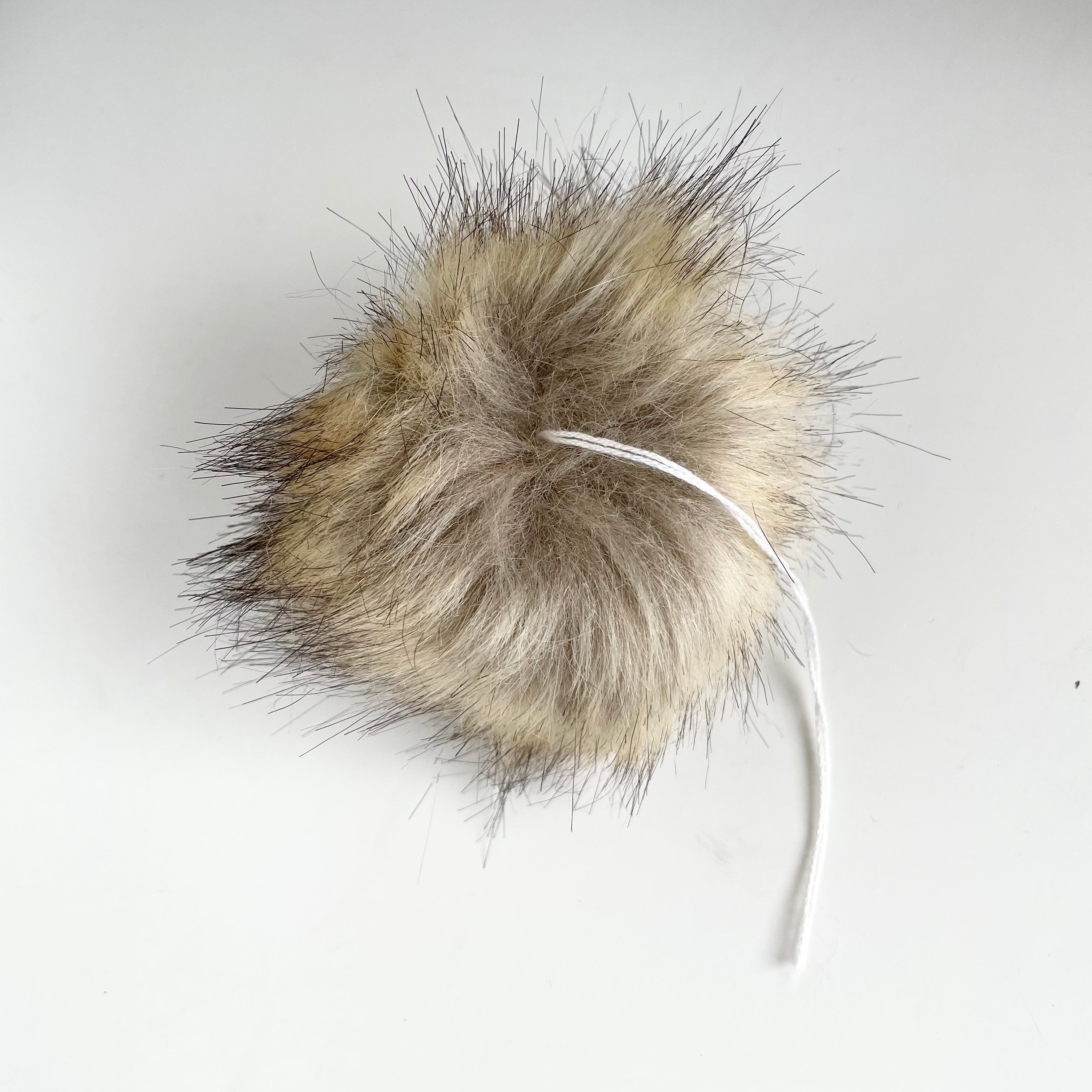 Faux Fur Pom, Natural