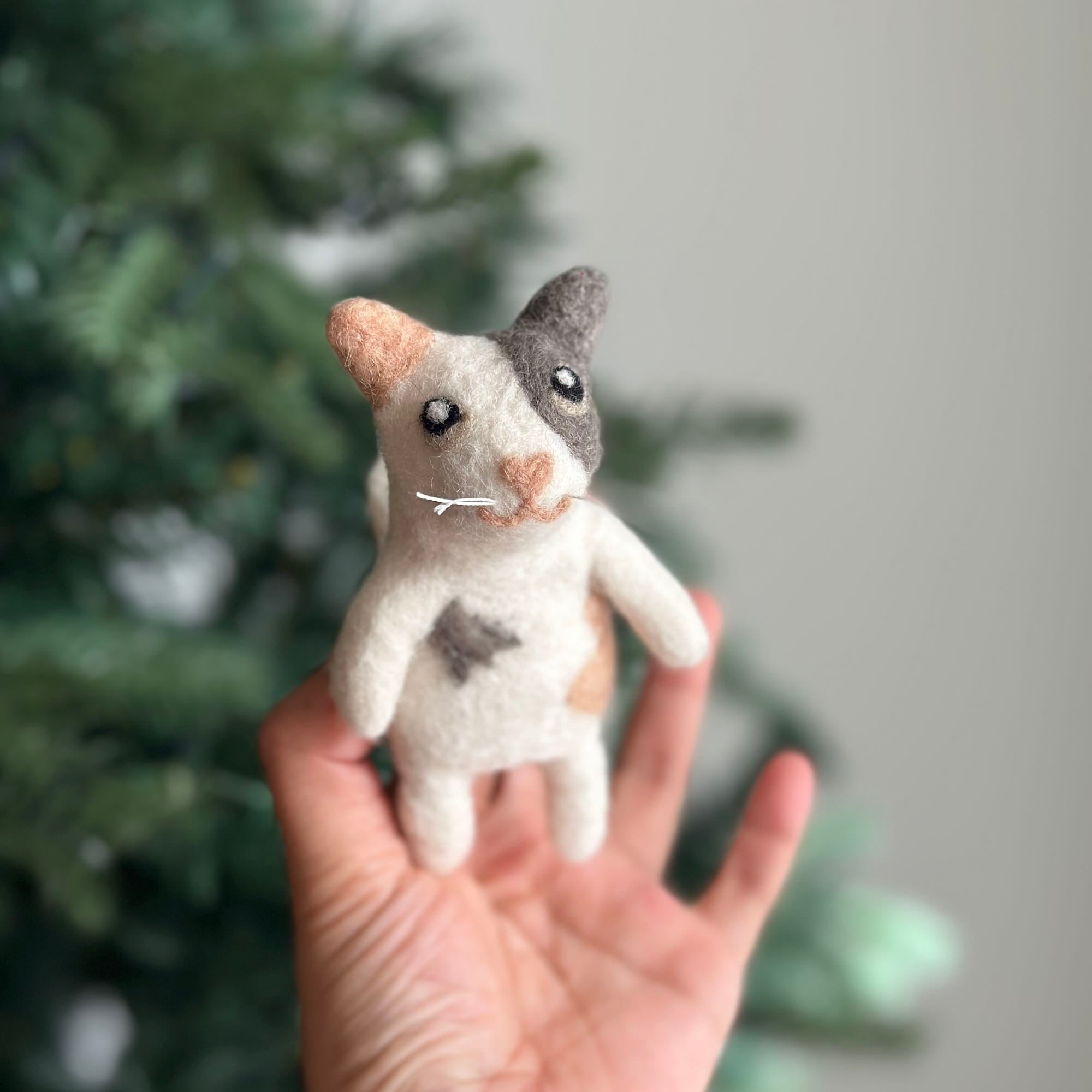 Felt Finger Puppet: Calico Cat