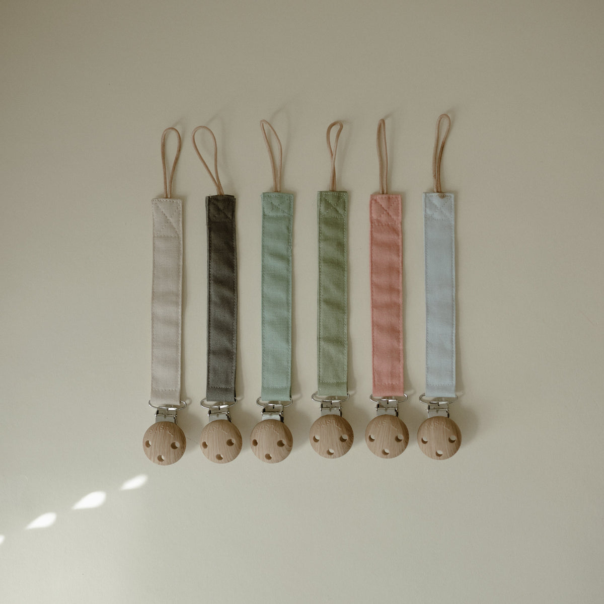 Linen Pacifier Clip 2-pack