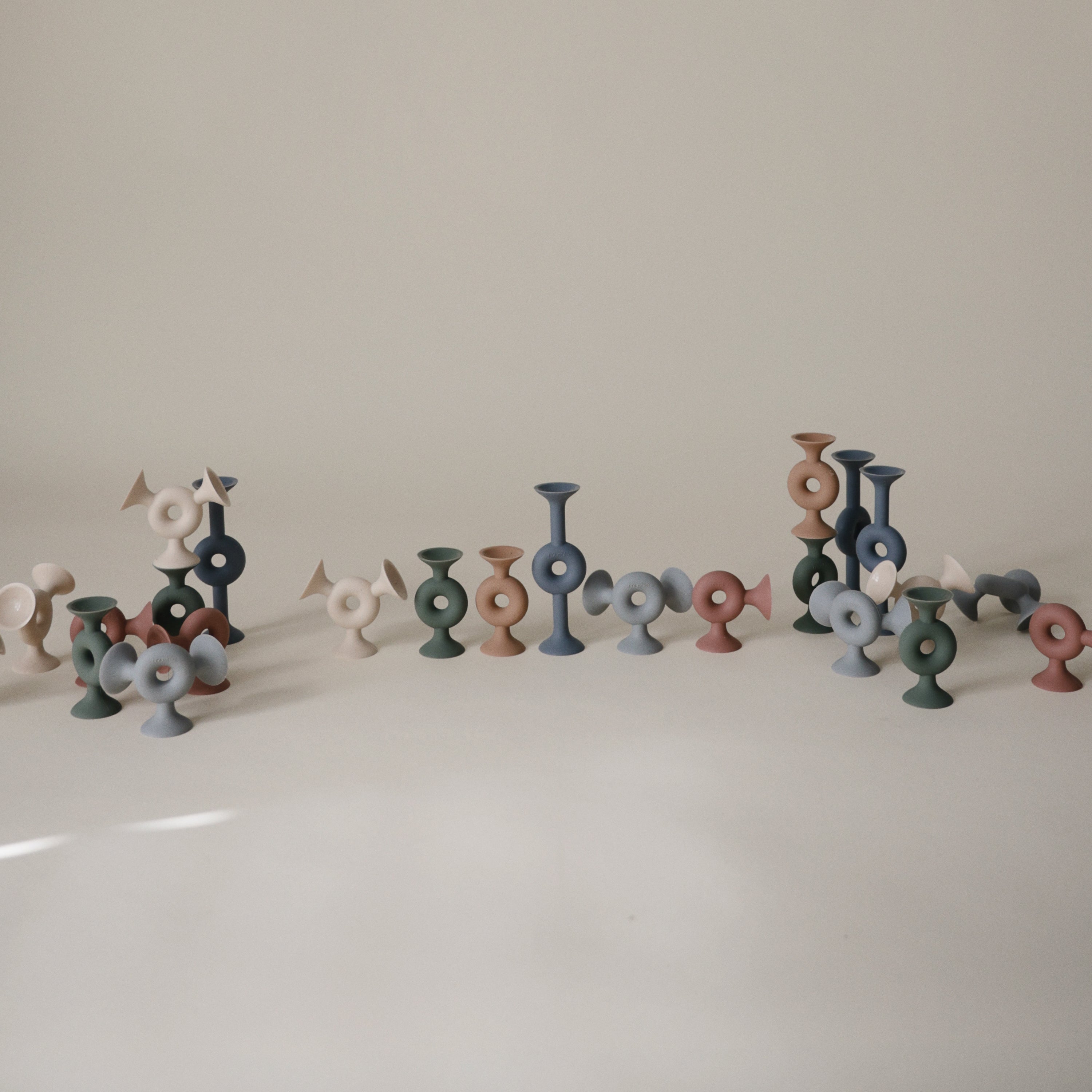 Silicone Suction Builders (daisy)