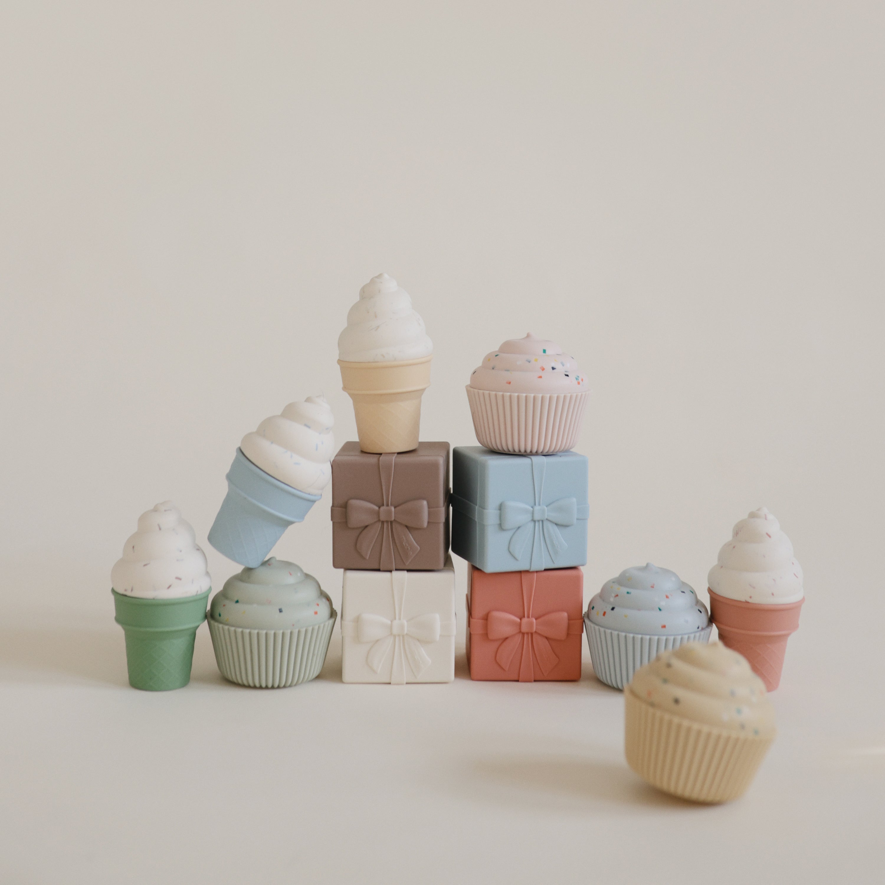 Mix And Match Cupcake Toy