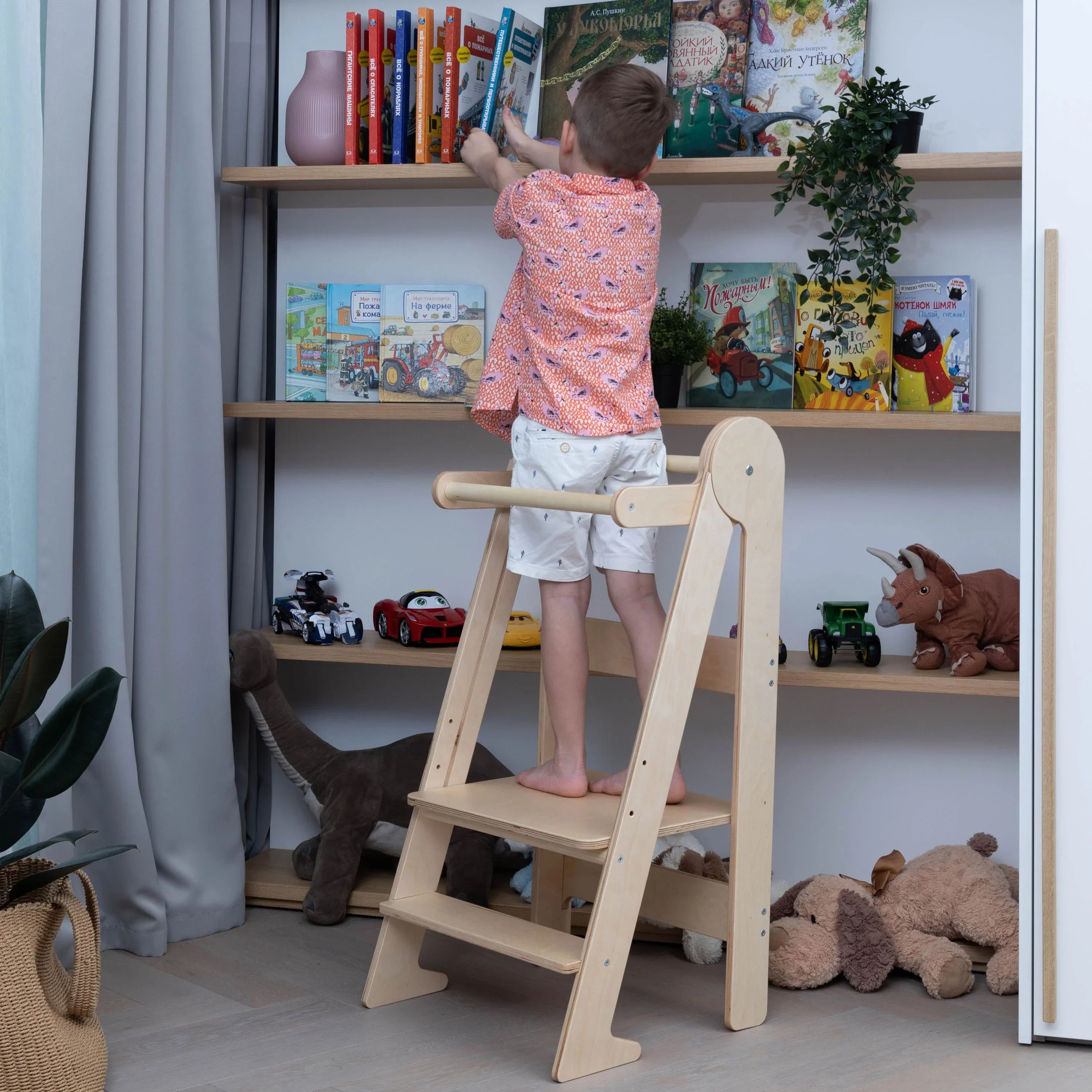 Petit Chef Foldable Toddler Tower in Natural Wood